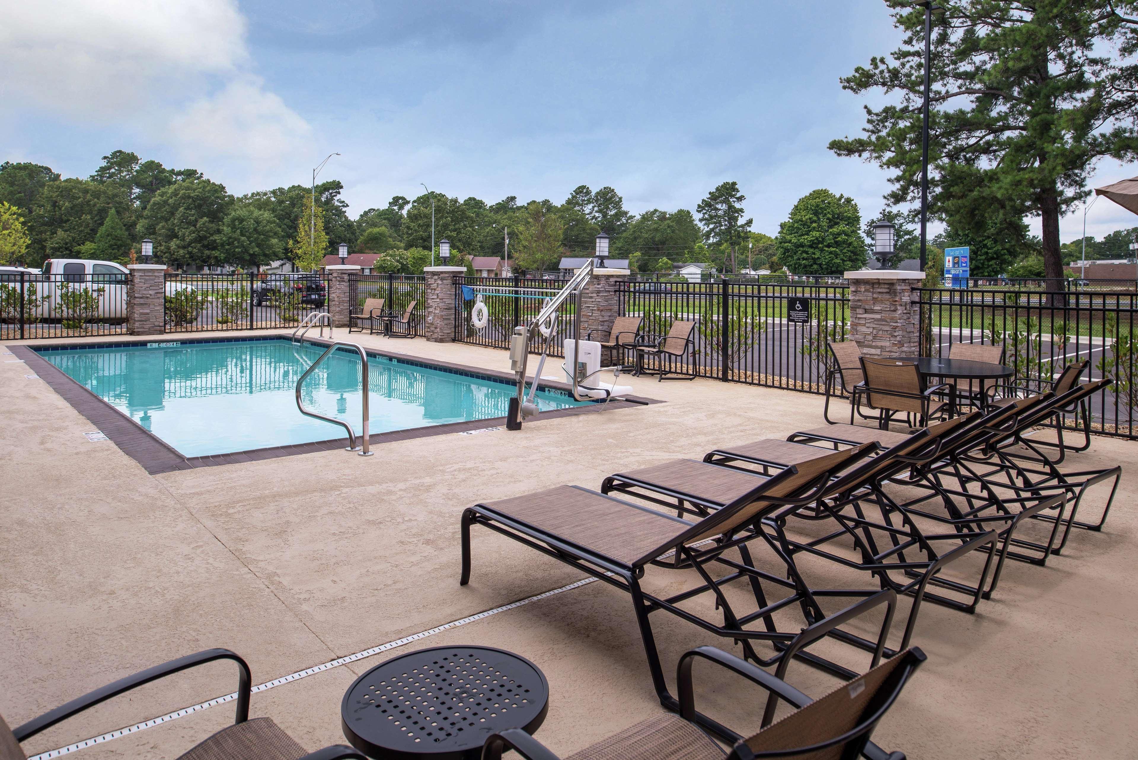 Hampton Inn Benson Exterior photo